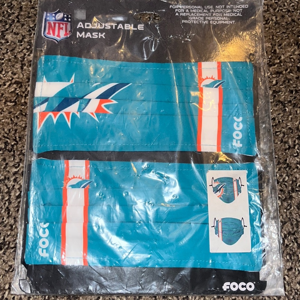 NWT! Dolphins Adjustable Face Masks NFL